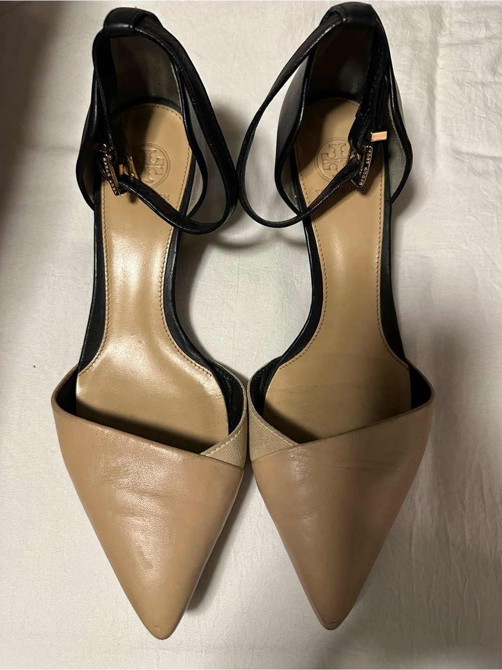 Tory Burch MacKenna Pointed Toe Ankle Strap Wedge Dress Shoe Tan Black Size 7.5 - Picture 12 of 12
